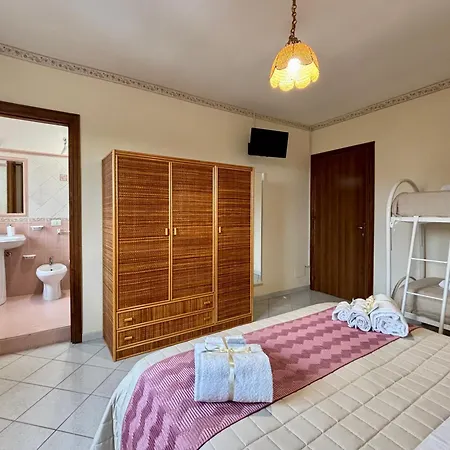 Aspra Mare House Guest house *